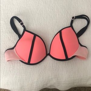 Victoria’s Secret bikini top